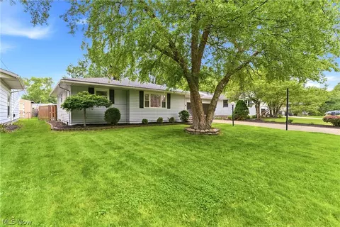 537 Randall Rd, Elyria, OH 44035 photo 6