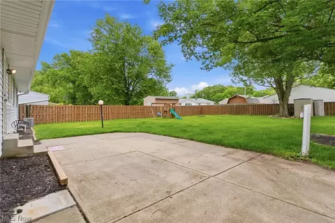 Exterior - 537 Randall Rd, Elyria, OH 44035 photo 8 of 16
