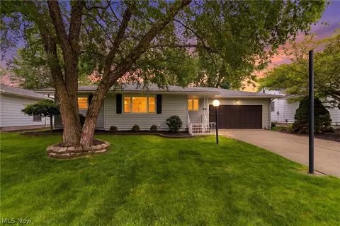 537 Randall Rd, Elyria, OH 44035