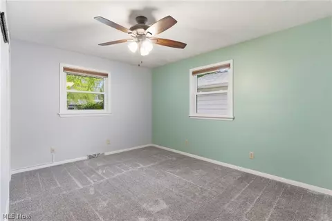 537 Randall Rd, Elyria, OH 44035 photo 23