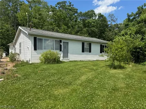 1195 Mitchells Ln, Marietta, OH 45750