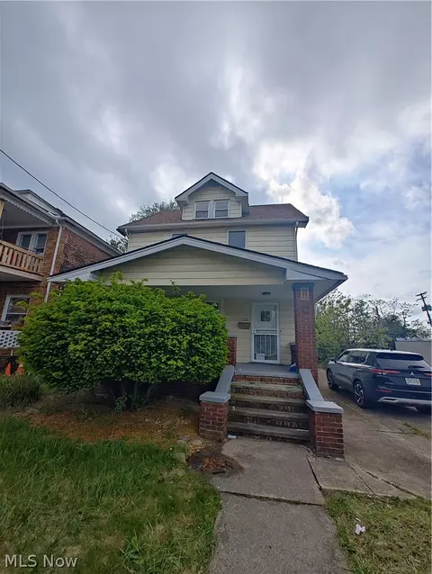 3522 E 149th St, Cleveland, OH 44120