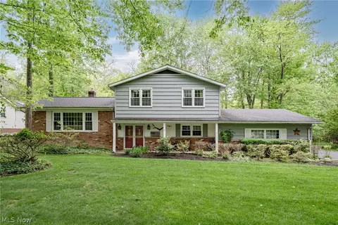 6424 Creekside Trl, Solon, OH 44139