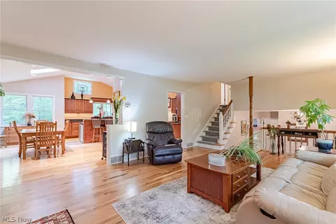 6424 Creekside Trl, Solon, OH 44139 photo 6