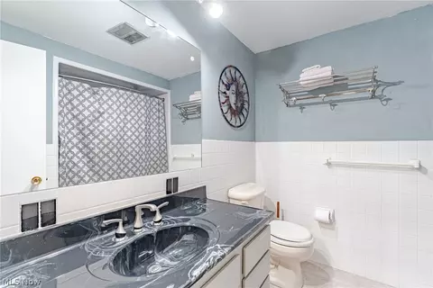 6424 Creekside Trl, Solon, OH 44139 photo 24