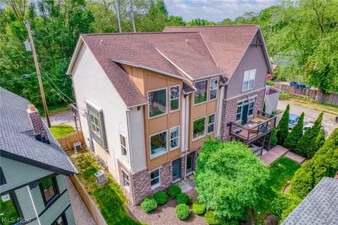 3901 Vine Ct, Cleveland, OH 44113