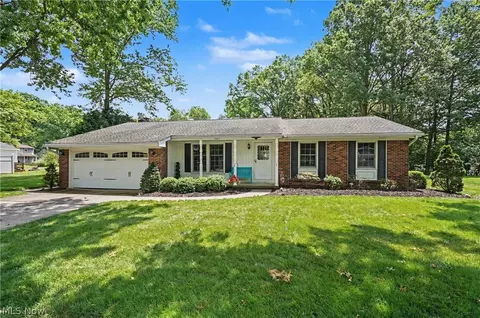 1403 Whippoorwill Trl, Stow, OH 44224