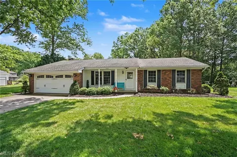 1403 Whippoorwill Trl, Stow, OH 44224