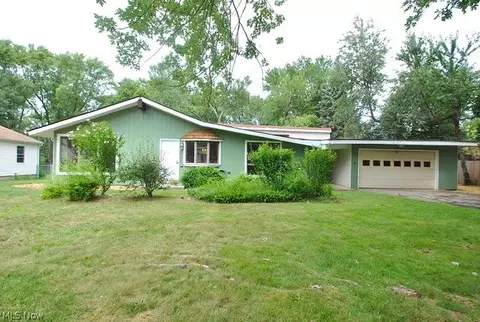 7101 Ivy Ct, Mentor, OH 44060