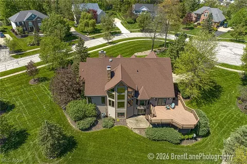 View/Area - 8135 Thackeray Ct, Broadview Heights, OH 44147 photo 2 of 2