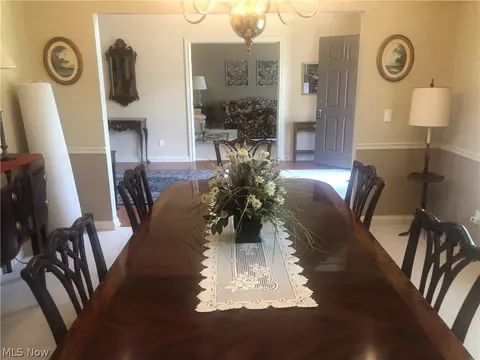 Dining - 8135 Thackeray Ct, Broadview Heights, OH 44147 photo 2 of 4