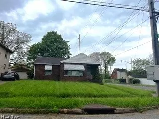 902 Alameda Ave, Youngstown, OH 44510