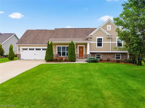 5858 NE Birmingham St, Canton, OH 44721