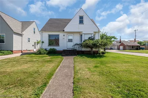 5915 Gerald Ave, Parma, OH 44129