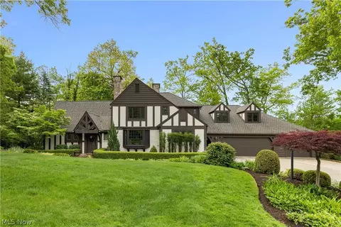 3089 Silver Lake Blvd, Silver Lake, OH 44224