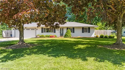 7139 Andover Dr, Mentor, OH 44060
