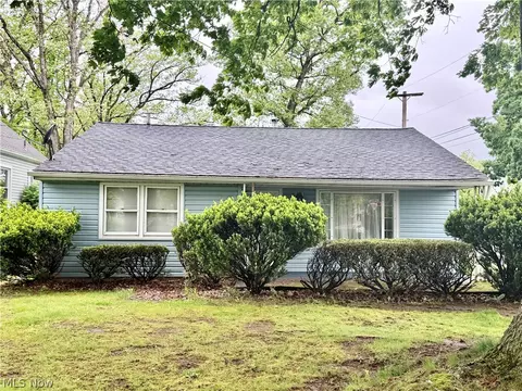 180 Winchester Ave, Youngstown, OH 44509