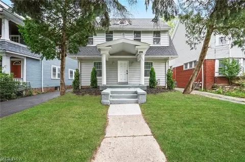 3269 E Berkshire Rd, Cleveland Heights, OH 44118