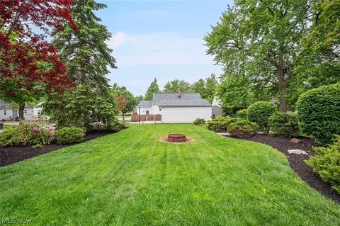 977 Learidge Rd, Lyndhurst, OH 44124 photo 38