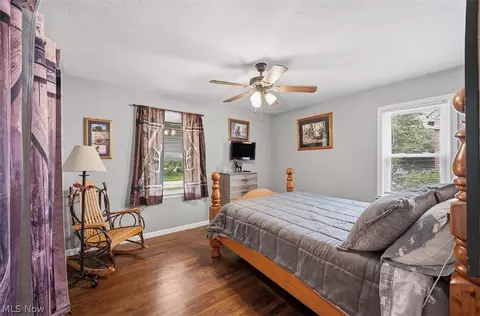 977 Learidge Rd, Lyndhurst, OH 44124 photo 21