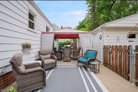 977 Learidge Rd, Lyndhurst, OH 44124 photo 34