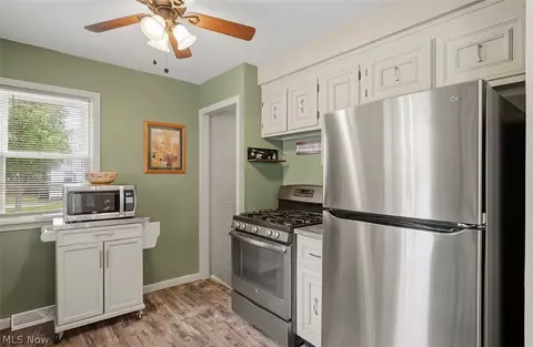 977 Learidge Rd, Lyndhurst, OH 44124 photo 15