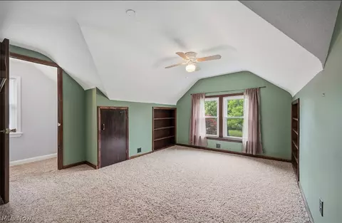 977 Learidge Rd, Lyndhurst, OH 44124 photo 22