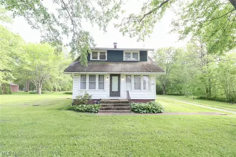 13004 Edison St NE, Alliance, OH 44601