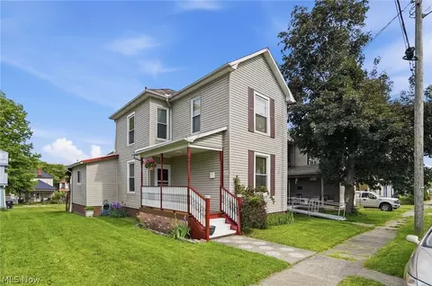 472 Gray St, Zanesville, OH 43701