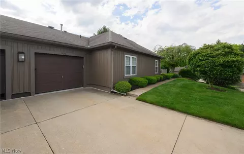 3646 Barrington Pl NW, Canton, OH 44708