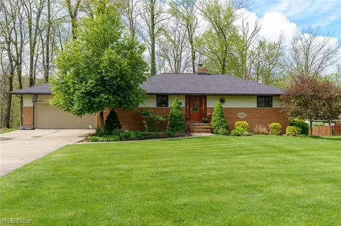 4064 Diana Dr, Broadview Heights, OH 44147