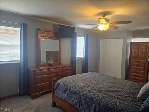 Bedroom - 206 E 5th St, Williamstown, WV 26187 photo 2 of 6
