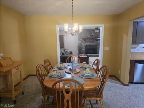 Dining - 206 E 5th St, Williamstown, WV 26187 photo 2 of 2