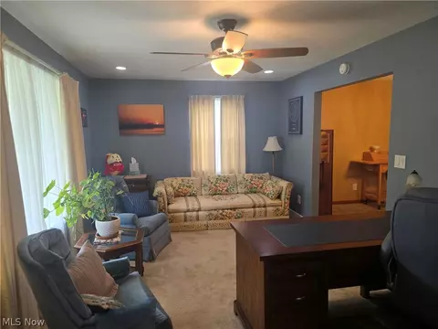 Other - 206 E 5th St, Williamstown, WV 26187 photo 2 of 5