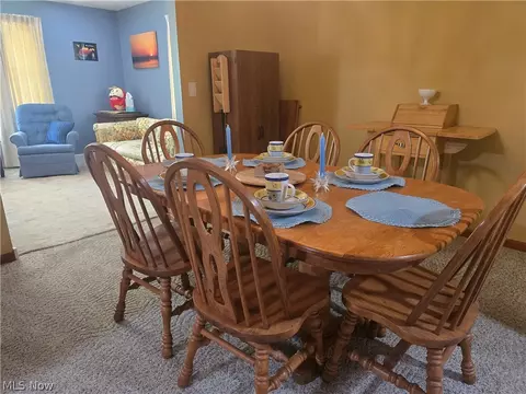 Dining - 206 E 5th St, Williamstown, WV 26187 photo 1 of 2