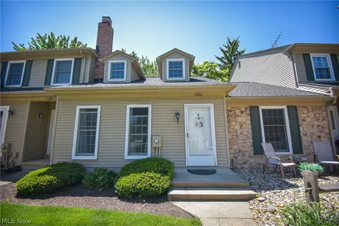 1022 S Court St, Medina, OH 44256