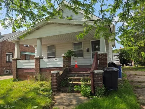 19509 Kewanee Ave, Cleveland, OH 44119
