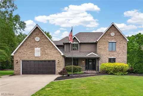 37811 Century Ln, Avon, OH 44011