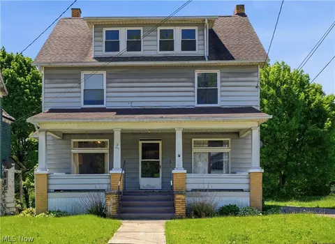 33 Earle Ave, Youngstown, OH 44507