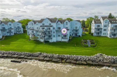 215 Grand Harbour, Vermilion, OH 44089