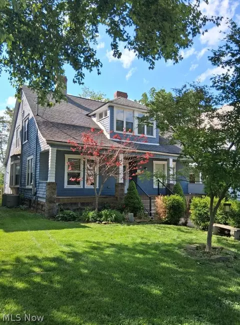 329 Muskingum Dr, Marietta, OH 45750