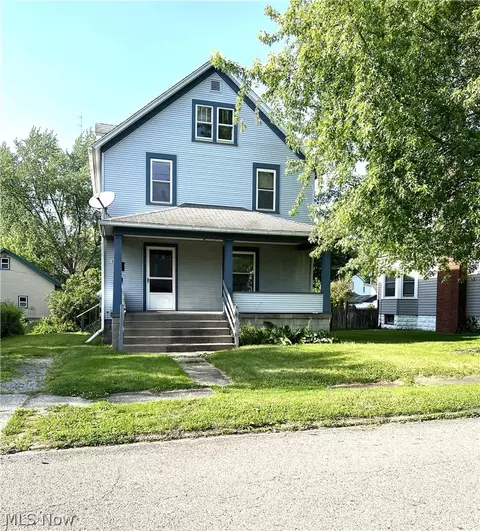 338 E Martin St, East Palestine, OH 44413