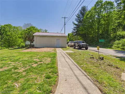 Exterior - 44 Glendale Rd, Cairo, WV 26337 photo 1 of 16