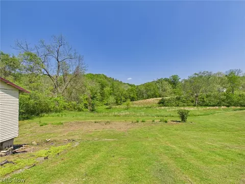 Exterior - 44 Glendale Rd, Cairo, WV 26337 photo 4 of 16