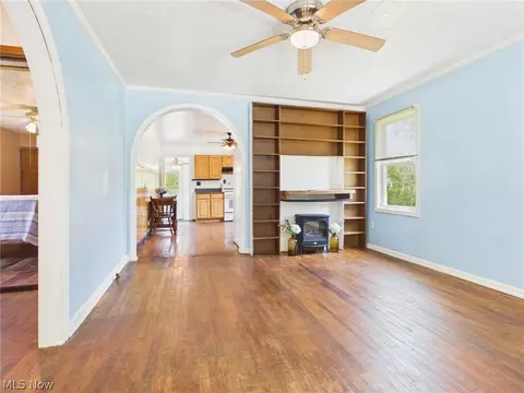 Living - 44 Glendale Rd, Cairo, WV 26337 photo 1 of 4