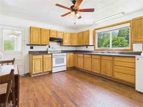 Kitchen - 44 Glendale Rd, Cairo, WV 26337 photo 3 of 3