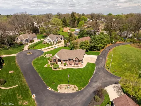 View/Area - 4101 Cove Cir NW, Canton, OH 44708 photo 4 of 4