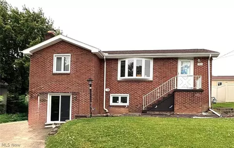 105 Jameson St, Weirton, WV 26062