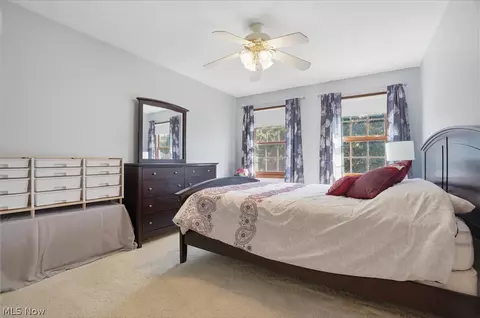 Bedroom - 6394 Meadowbrook Dr, Mentor, OH 44060 photo 5 of 7