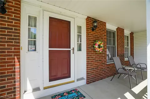 Exterior - 6394 Meadowbrook Dr, Mentor, OH 44060 photo 7 of 13